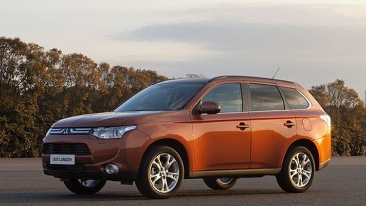 Mitsubishi отзывает автомобили из-за проблем с поворотником Mitsubishi отзывает автомобили из-за проблем с поворотником