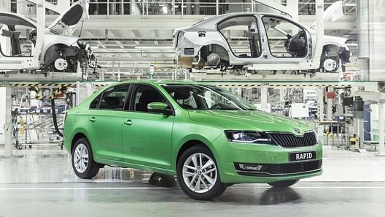 В России начали выпускать обновленный Skoda Rapid В России начали выпускать обновленный Skoda Rapid
