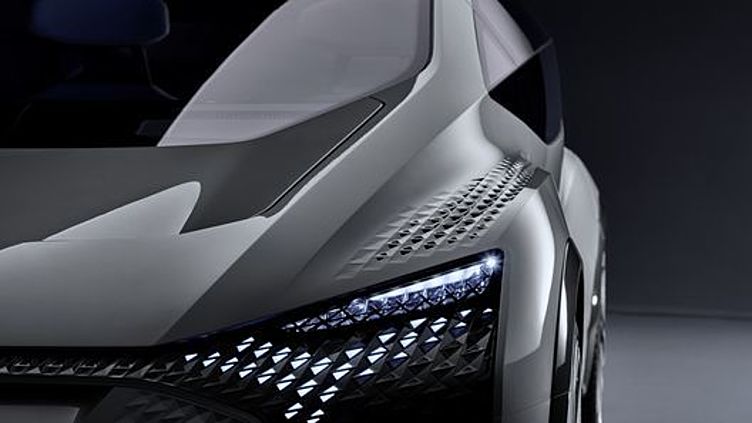 Audi показала первую фотографию электрокара будущего Audi показала первую фотографию электрокара будущего