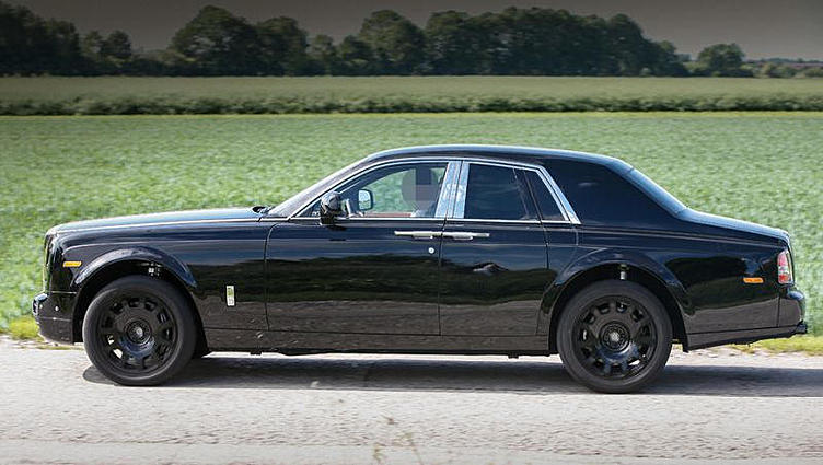 Кроссовер Rolls-Royce Cullinan выйдет в конце 2018 года Кроссовер Rolls-Royce Cullinan выйдет в конце 2018 года