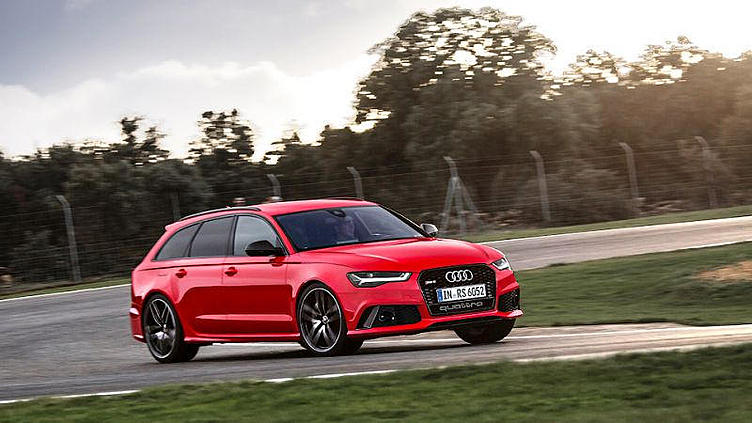 Audi скрестит «заряженный» универсал и вседорожник Audi скрестит «заряженный» универсал и вседорожник