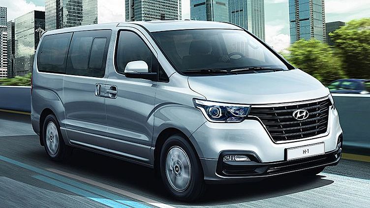 Марка Hyundai привезла в Россию обновленный микроавтобус H-1 Марка Hyundai привезла в Россию обновленный микроавтобус H-1