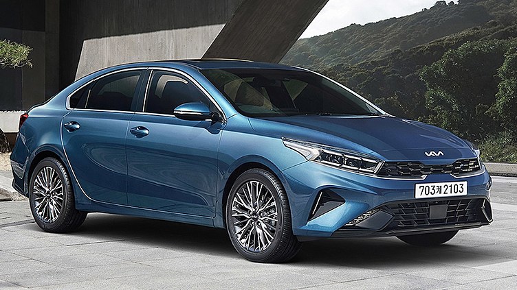 Kia K3 обновился всем семейством GT обновилась вслед за седаном Kia K3 обновился всем семейством GT обновилась вслед за седаном