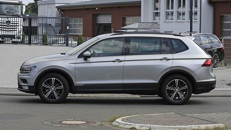 Volkswagen готовится к премьере удлиненного Tiguan Volkswagen готовится к премьере удлиненного Tiguan
