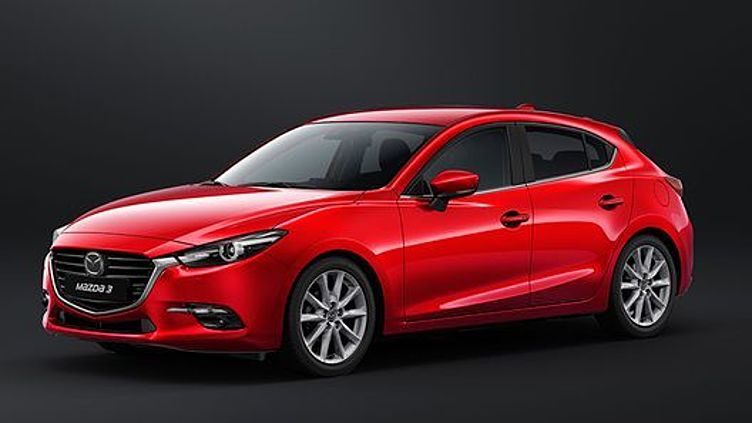 Mazda3 в России слегка подешевела