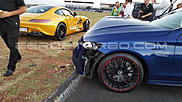 Сотрудники Mercedes случайно разбили два спорткара на глазах у покупателей