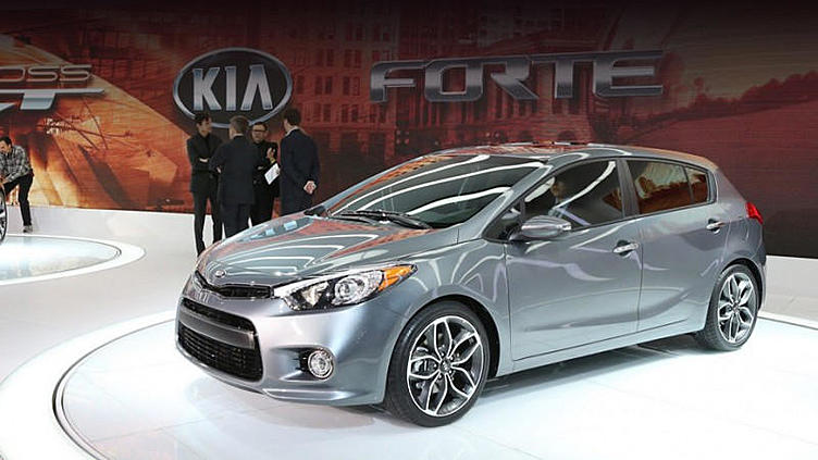 В Америке дебютировал хэтчбек Kia Forte В Америке дебютировал хэтчбек Kia Forte