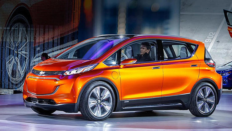 Электрокар Chevrolet Bolt получил добро на запуск в серию Электрокар Chevrolet Bolt получил добро на запуск в серию