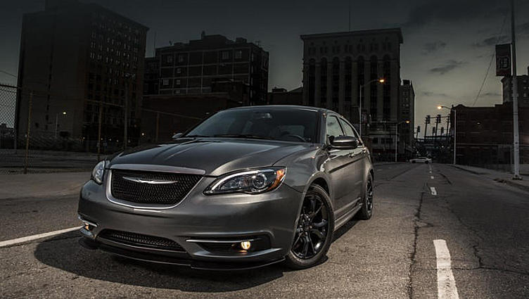 Производитель спецовок помог создать версию седана Chrysler 200 Производитель спецовок помог создать версию седана Chrysler 200