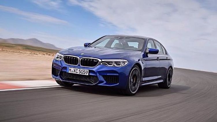 Новый седан BMW M5: официальные фотографии Новый седан BMW M5: официальные фотографии