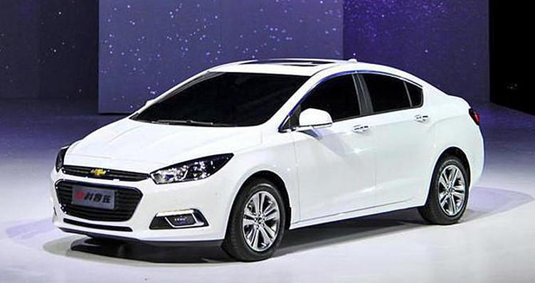 Chevrolet рассекретил интерьер нового Cruze