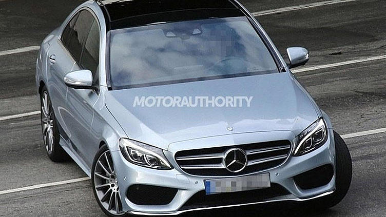 Новый Mercedes C-класса покажут миру 16 декабря Новый Mercedes C-класса покажут миру 16 декабря