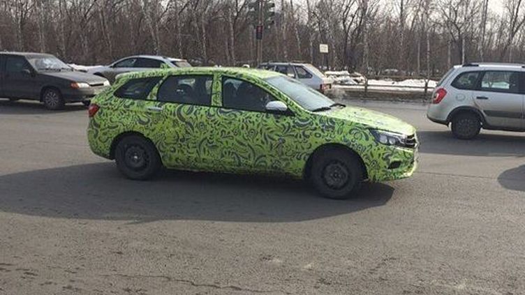 Универсал Lada Vesta попался на дорогах Тольятти