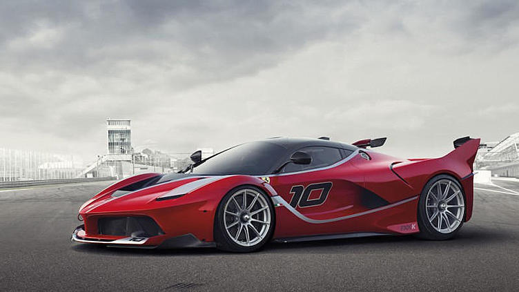 Ferrari представила 1050-сильный гибрид FXX K