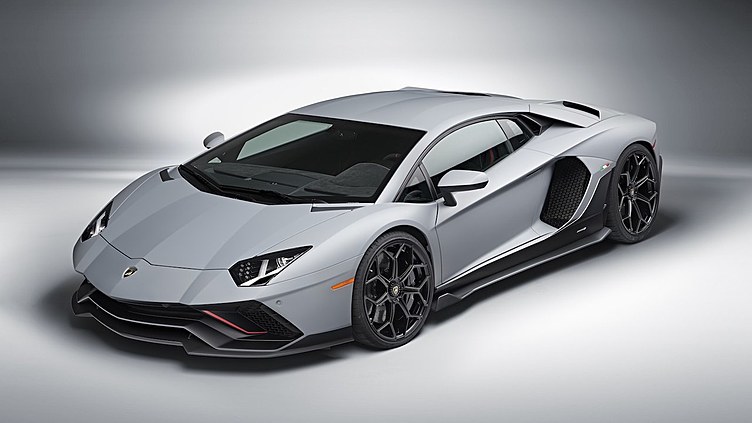 Lamborghini Aventador LP 780-4 финальный вариант модели