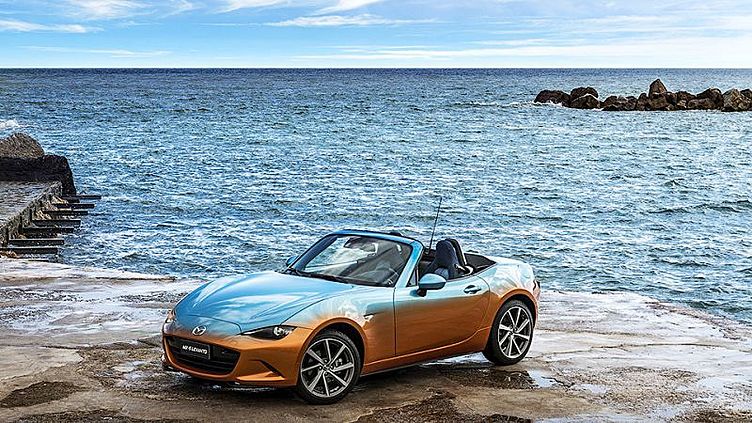 Итальянский тюнер посвятил Mazda MX-5 бесконечному лету Итальянский тюнер посвятил Mazda MX-5 бесконечному лету