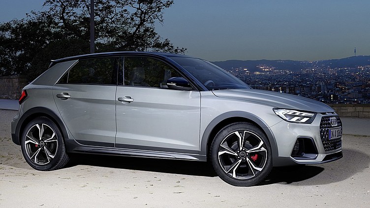 Audi придумала новое название для кросс-версии A1 Audi придумала новое название для кросс-версии A1