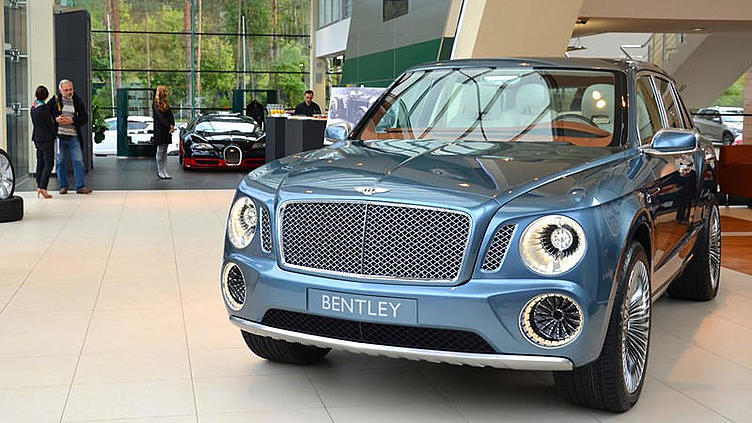 Серийный внедорожник Bentley получит новый облик