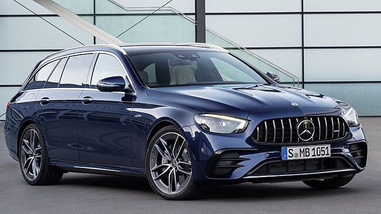 Mercedes-Benz обновил седан и универсал семейства E-класс Mercedes-Benz обновил седан и универсал семейства E-класс