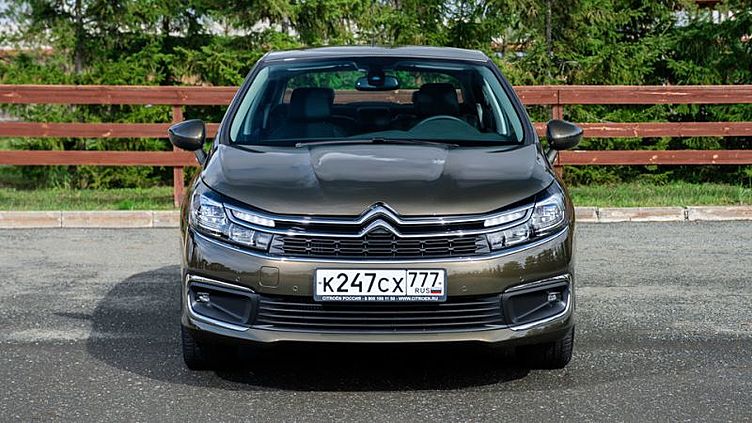 Российским Citroen C4 заменят фары