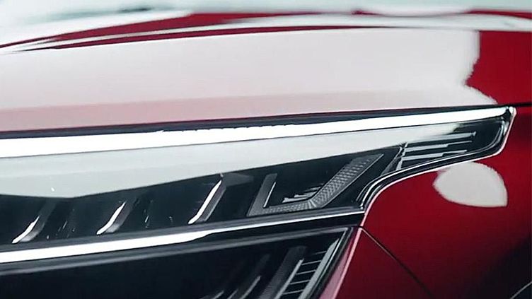 Kia показала тизер, нового кроссовера для России Kia показала тизер, нового кроссовера для России