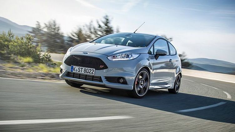 Ford Fiesta ST нового поколения получит трехцилиндровый мотор Ford Fiesta ST нового поколения получит трехцилиндровый мотор