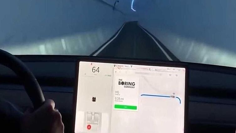 Tesla разогналась быстрее 180 километров в час под землей [Video]