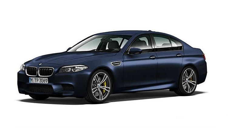 Появились первые фото обновленного BMW M5 Появились первые фото обновленного BMW M5