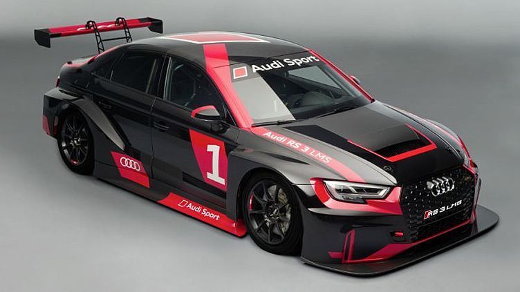 Седан Audi RS3 подготовили для кузовных гонок Седан Audi RS3 подготовили для кузовных гонок