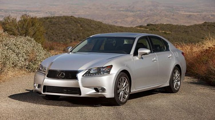 В Lexus предрекли седанам скорую смерть В Lexus предрекли седанам скорую смерть