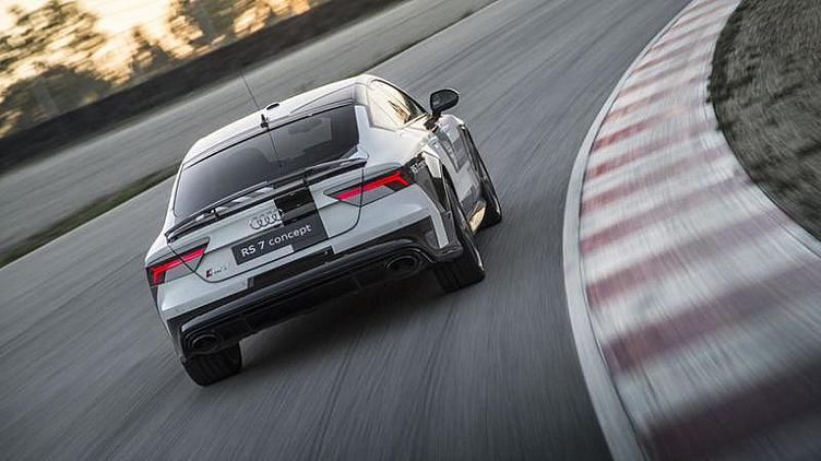 Тест-Драйв Audi RS 7 с гоночным автопилотом Тест-Драйв Audi RS 7 с гоночным автопилотом