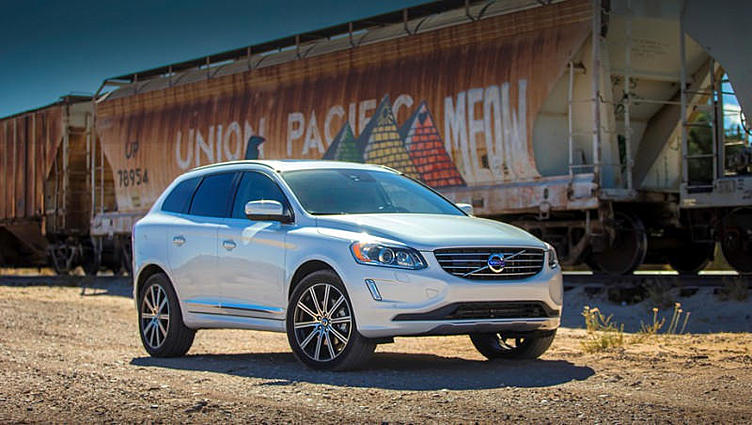 Полный привод с бензином на Volvo XC60 стал доступнее