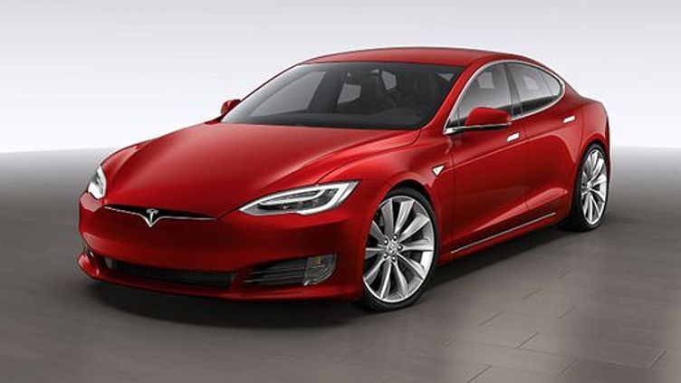 В России начнутся официальные продажи электромобилей Tesla
