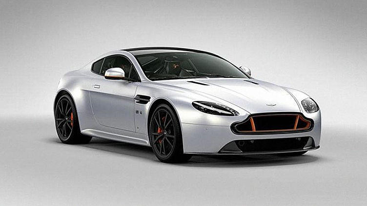 Aston Martin посвятил особый спорткар британской пилотажной группе Aston Martin посвятил особый спорткар британской пилотажной группе