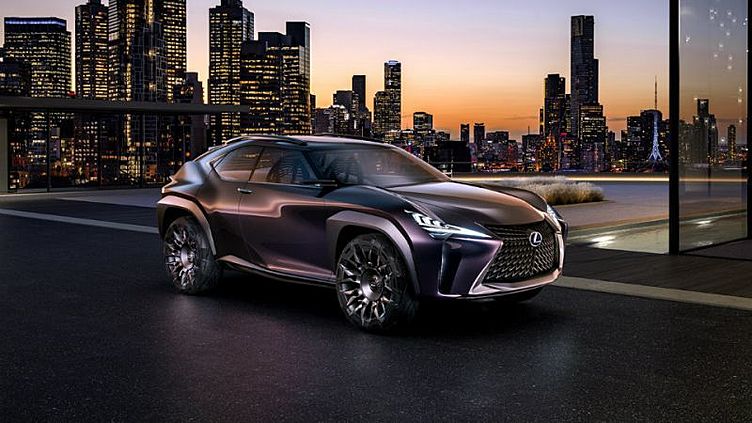 Lexus построил маленький кроссовер с кинетическими сиденьями Lexus построил маленький кроссовер с кинетическими сиденьями