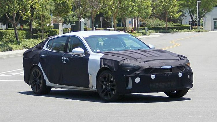 Kia начала испытания второго заднеприводного седана Kia начала испытания второго заднеприводного седана