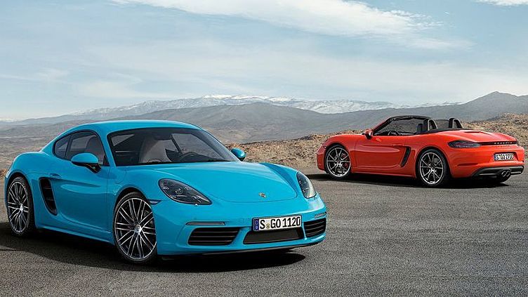 Российские Porsche 911 и 718 отправят в ремонт