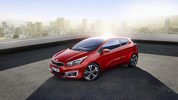 Обновленный Kia cee'd в ближайшее время появится в России Обновленный Kia cee'd в ближайшее время появится в России
