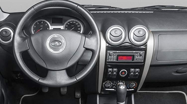 Lada Largus Cross снабдили новым интерьером Lada Largus Cross снабдили новым интерьером