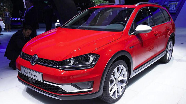 Volkswagen Golf станет кроссовером Volkswagen Golf станет кроссовером
