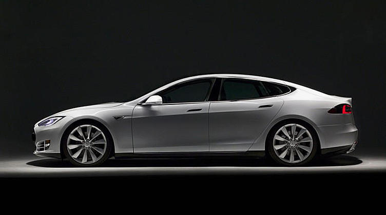 Tesla удлинит электроседан Model S специально для Китая