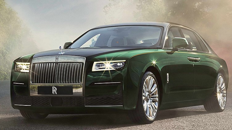 Новый Rolls-Royce Ghost стал еще длиннее и комфортнее