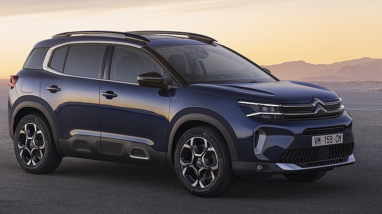 Citroen официально представил обновленный C5 Aircross