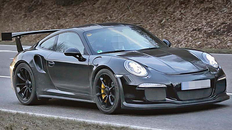 Новый Porsche 911 GT3 RS попал под объективы шпионеров Новый Porsche 911 GT3 RS попал под объективы шпионеров