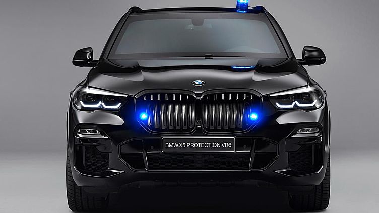 BMW X5 защитили от автомата Калашникова