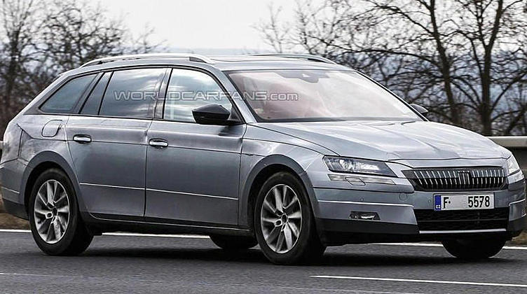 Skoda перестала прятать свой флагманский универсал Skoda перестала прятать свой флагманский универсал