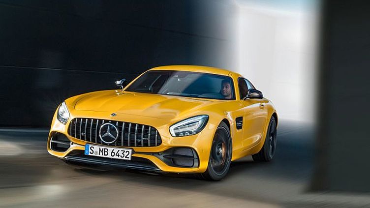 Дорожному Mercedes-AMG GT добавили полноуправляемое шасси