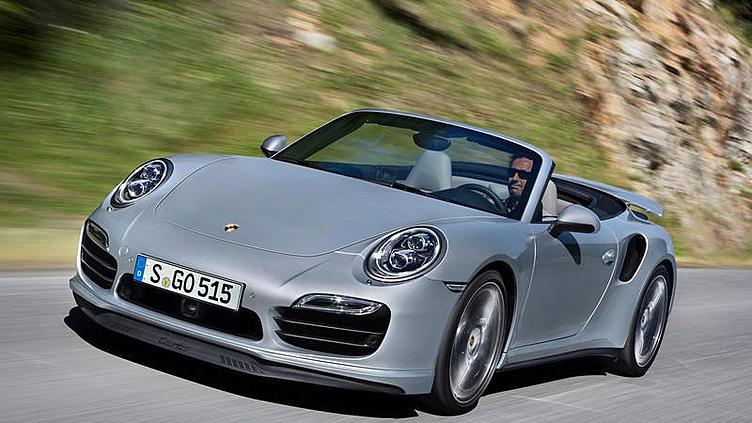 В Лос-Анджелесе Porsche лишила крыши 911 Turbo В Лос-Анджелесе Porsche лишила крыши 911 Turbo