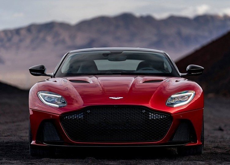 Для заказа стал доступен Aston Martin DBS Superleggera