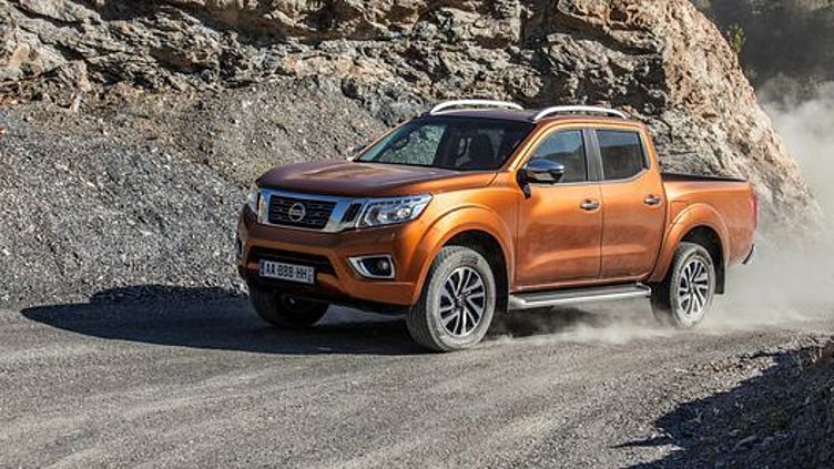 Пикапы Nissan и Mitsubishi станут техническими близнецами Пикапы Nissan и Mitsubishi станут техническими близнецами